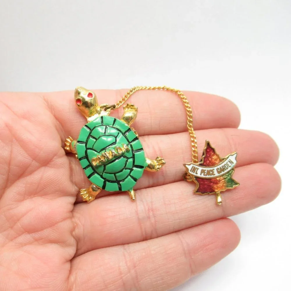 Vintage double Canada Turtle pin